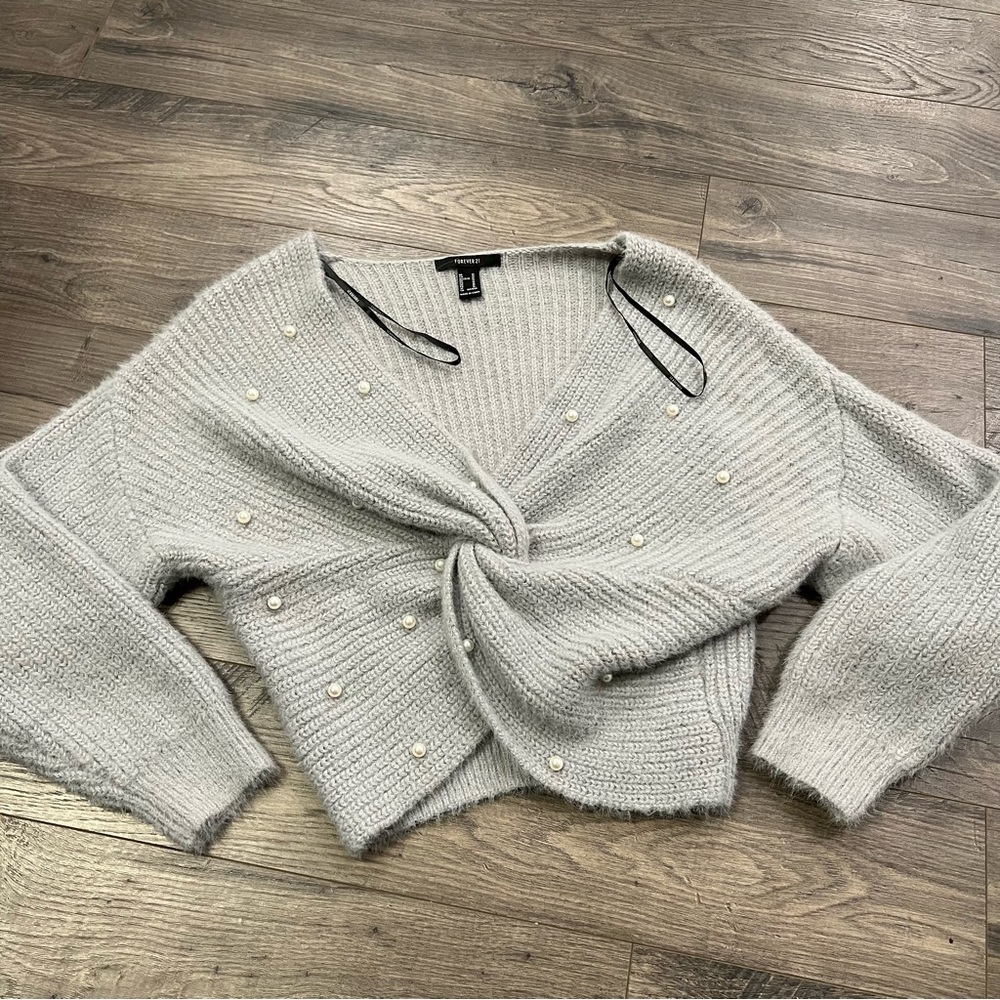 Forever 21 Pearl Sweater Medium Gray